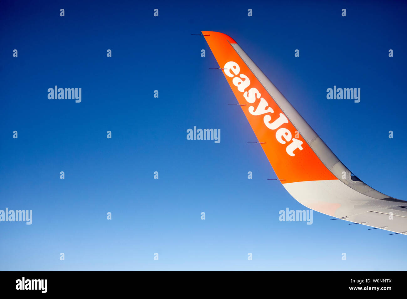 EASYJET Easyjet logo sur une extrémité de l'aile en bout d'aile Banque D'Images