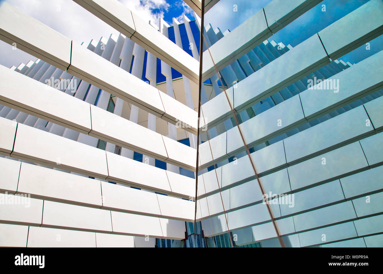 Lisbonne, Portugal-May 20, 2019 : l'architecture moderne de Lisbonne, Portugal, de traitement de l'immeuble de l'énergie Banque D'Images