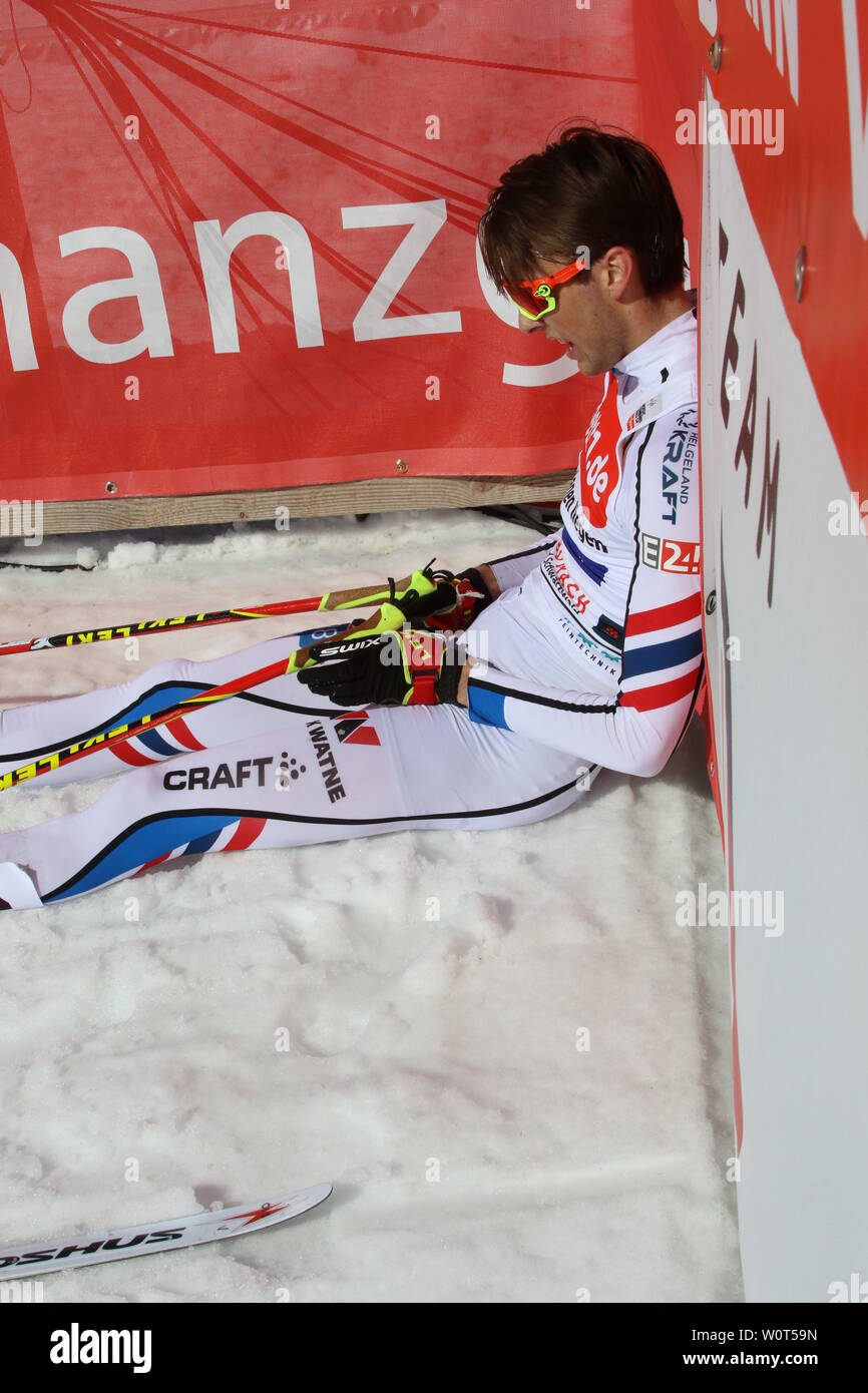 Jarl Magnus Riiber (Norwegen) beim Weltcup Nordische Kombination 2018 Schwarzwaldpokal Banque D'Images