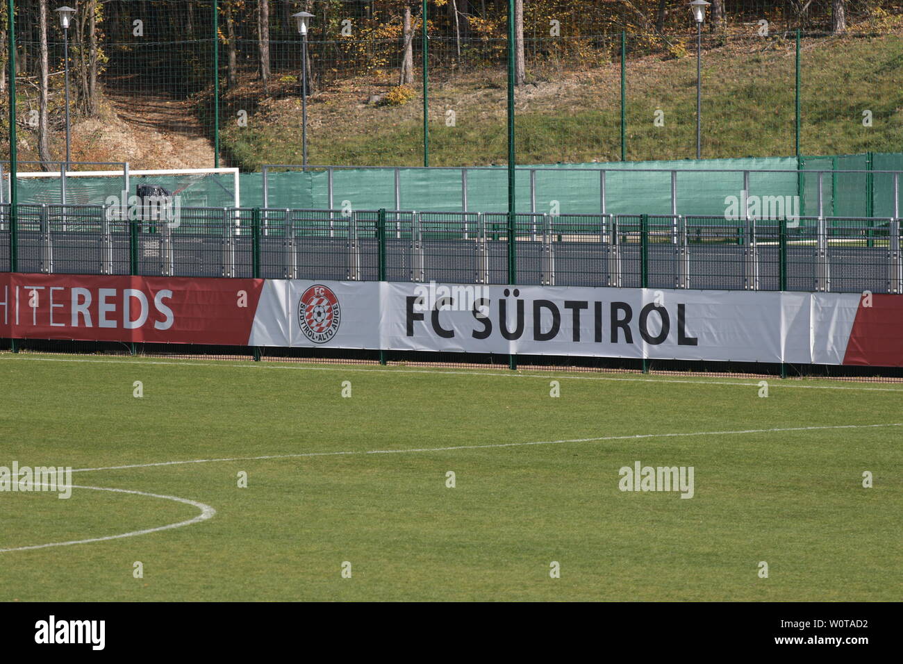 Sportanlage, Rungg Heimat des FC Südtirol dans Eppan an der Weinstraße Suedtiroler, hier findet das DFB-WM-Trainingslager 2018 statt Suedtirol Banque D'Images