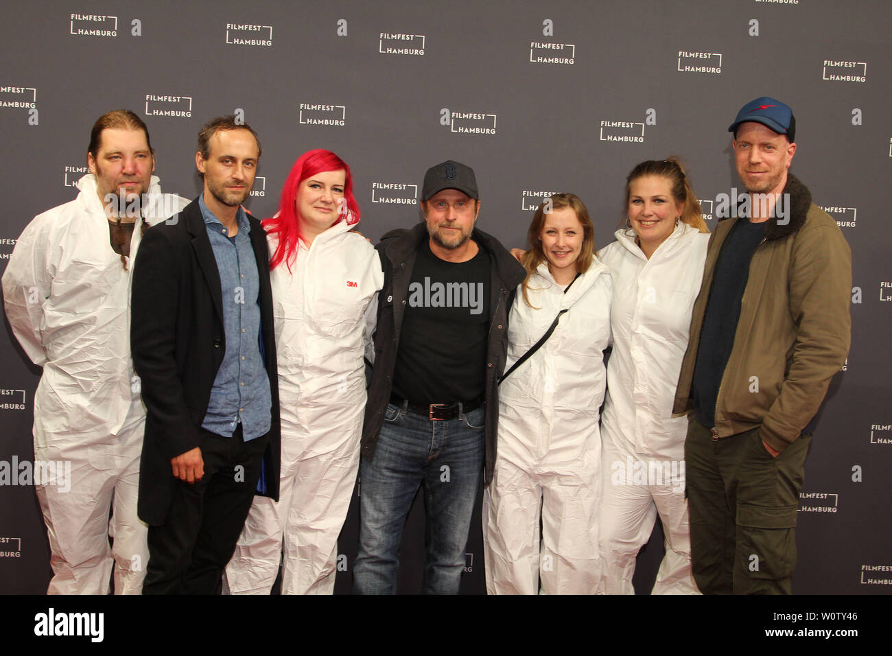 Thomas Niehaus, Bjarne Maedel, Arne Feldhusen mit Fans', 'Der Tatortreiniger Filmfest Hambourg, 04.10.2018 Banque D'Images