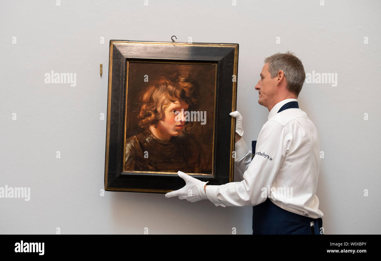 Sotheby's, Londres, Royaume-Uni. 28 juin 2019. Principales oeuvres de Botticelli, Brueghel, Rubens et paysages par Gainsborough, Turner et l'agent dans l'un des plus précieux des ventes Old Masters jamais organisée, qui aura lieu le 3 juillet 2019. Image : Peter Paul Rubens, chef d'un jeune guerrier. 2,5 à 3,5 millions € l'estimation. Credit : Malcolm Park/Alamy Live News. Banque D'Images