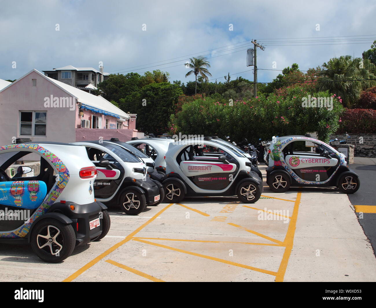 La dernière aventure de voyage de tourisme aux Bermudes. La Renault Twizy, un véhicule électrique qui permet la liberté et l'indépendance de visiter en toute sécurité. Banque D'Images