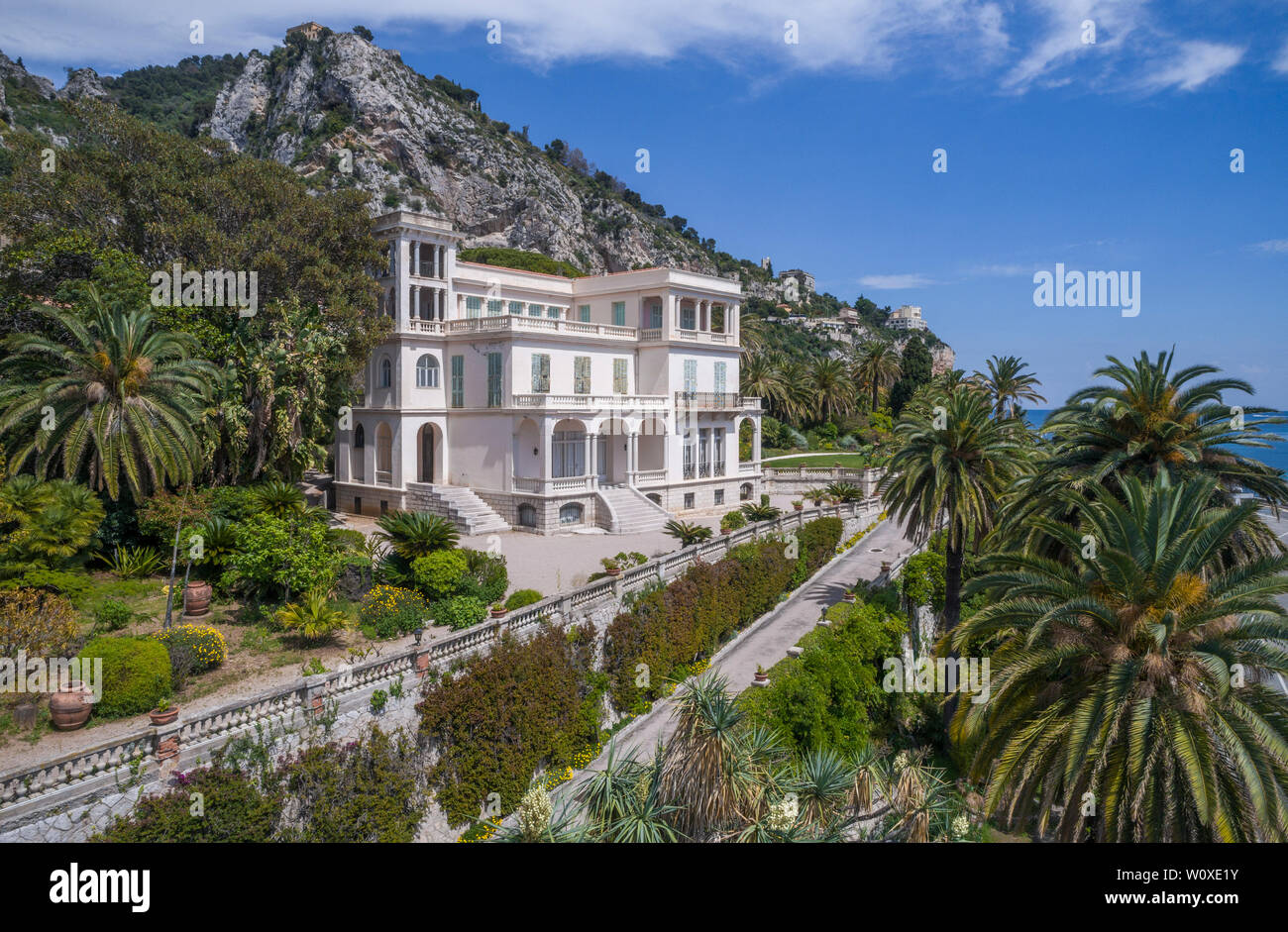 France, Alpes Maritimes, Menton, jardin Maria Serena (Maria Serena Garden), la villa (vue aérienne) (mention obligatoire du nom du jardin et editori Banque D'Images