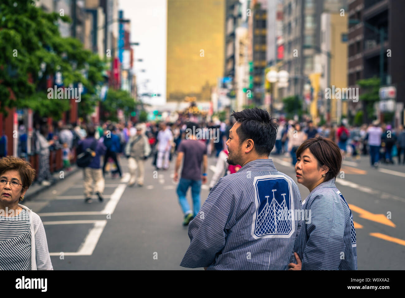 Tokyo - le 19 mai 2019 : Les gens célébrant le Sanja Matsuri festival en vêtements traditionnels à Asakusa, Tokyo, Japon Banque D'Images