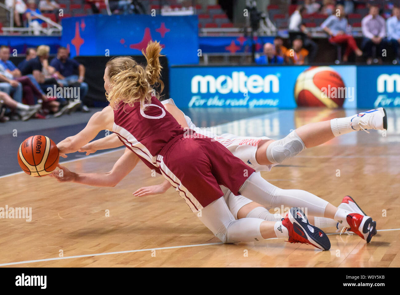 RIGA, Lettonie. 27 Juin, 2019. FIBA EUROBASKET FEMMES basket-ball match entre la Lettonie et l'équipe de Grande-Bretagne de l'équipe Arena Riga. Banque D'Images