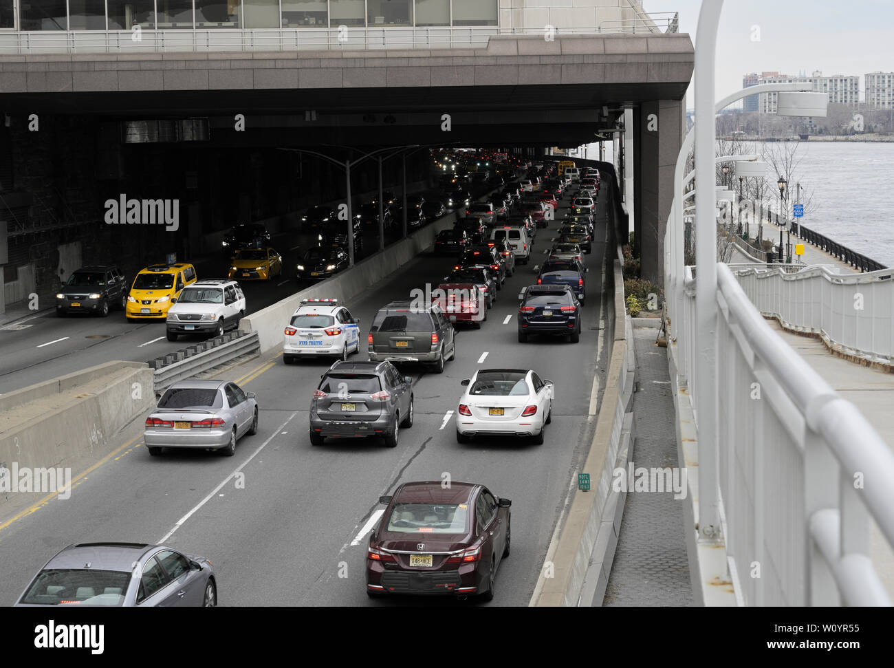 La FDR Drive traffic New York Banque D'Images