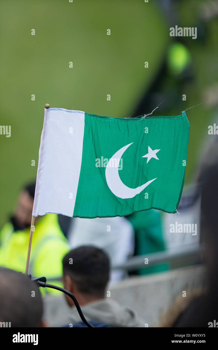 26 Juin, 2019 - Le Pakistan les partisans de passion soutenir leur équipe contre la Nouvelle-Zélande à Birminghan Edgebaston, pendant la Coupe du Monde de la CCI 2019 Banque D'Images
