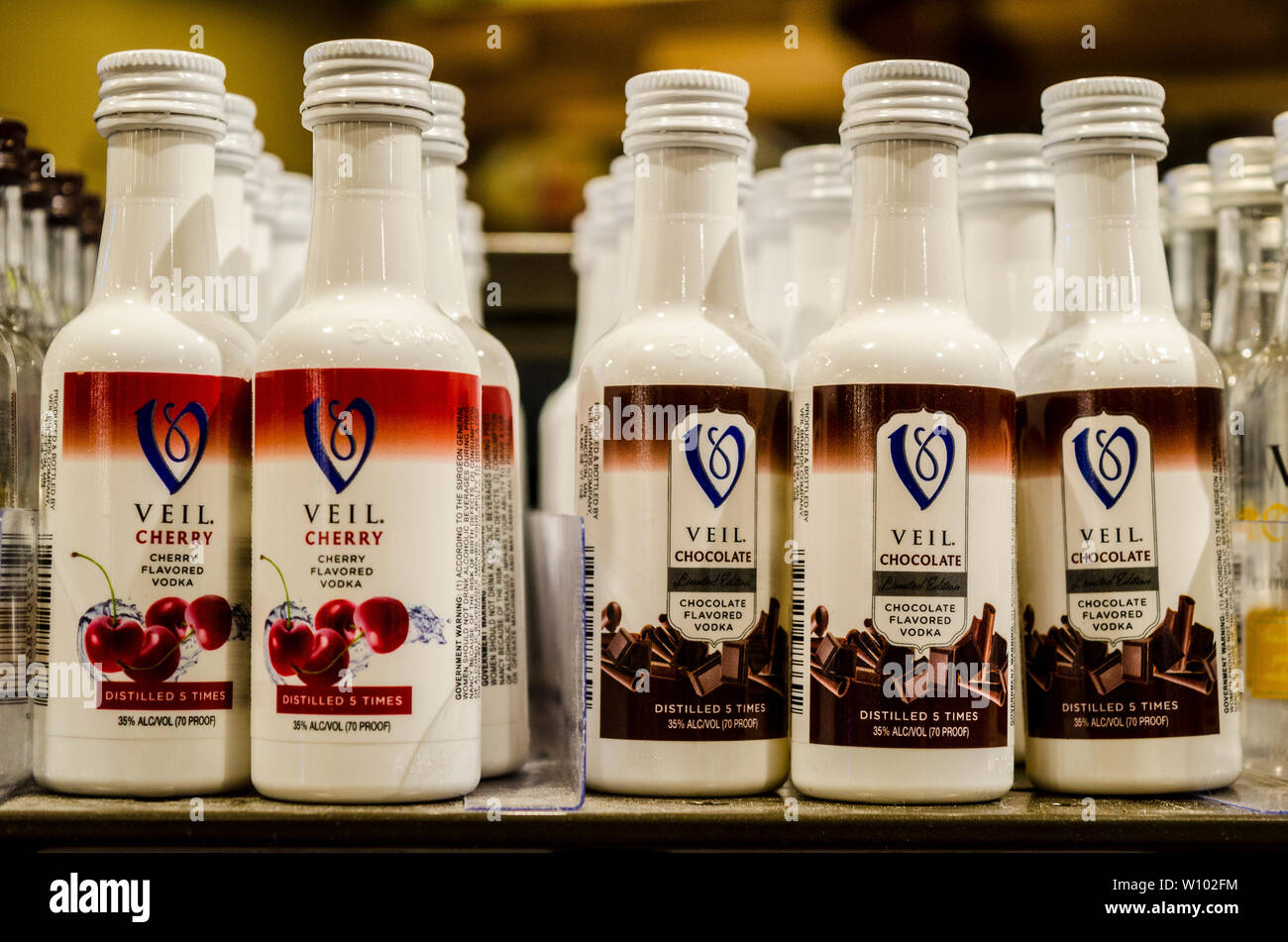 Boissons alcoolisées aromatisées à un vin et plus Total store iin de Pleasanton, California USA Banque D'Images