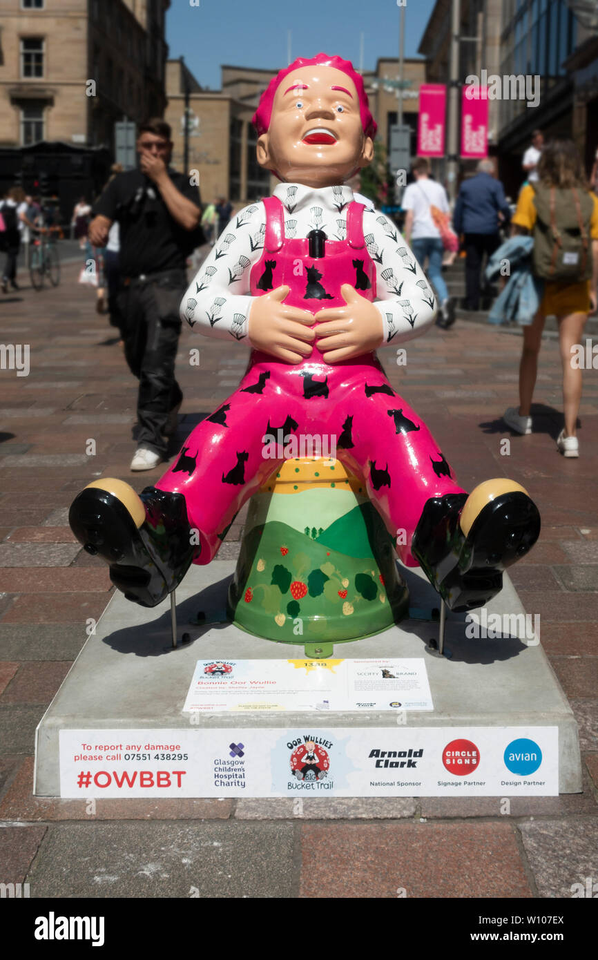 Oor Scottie, alias Bonnie Oor Wullie, par Shelley Jayne, dans le cadre de l'OOR Wullie grand seau Trail 2019, dans la région de Buchanan Street, Glasgow, Ecosse, Banque D'Images