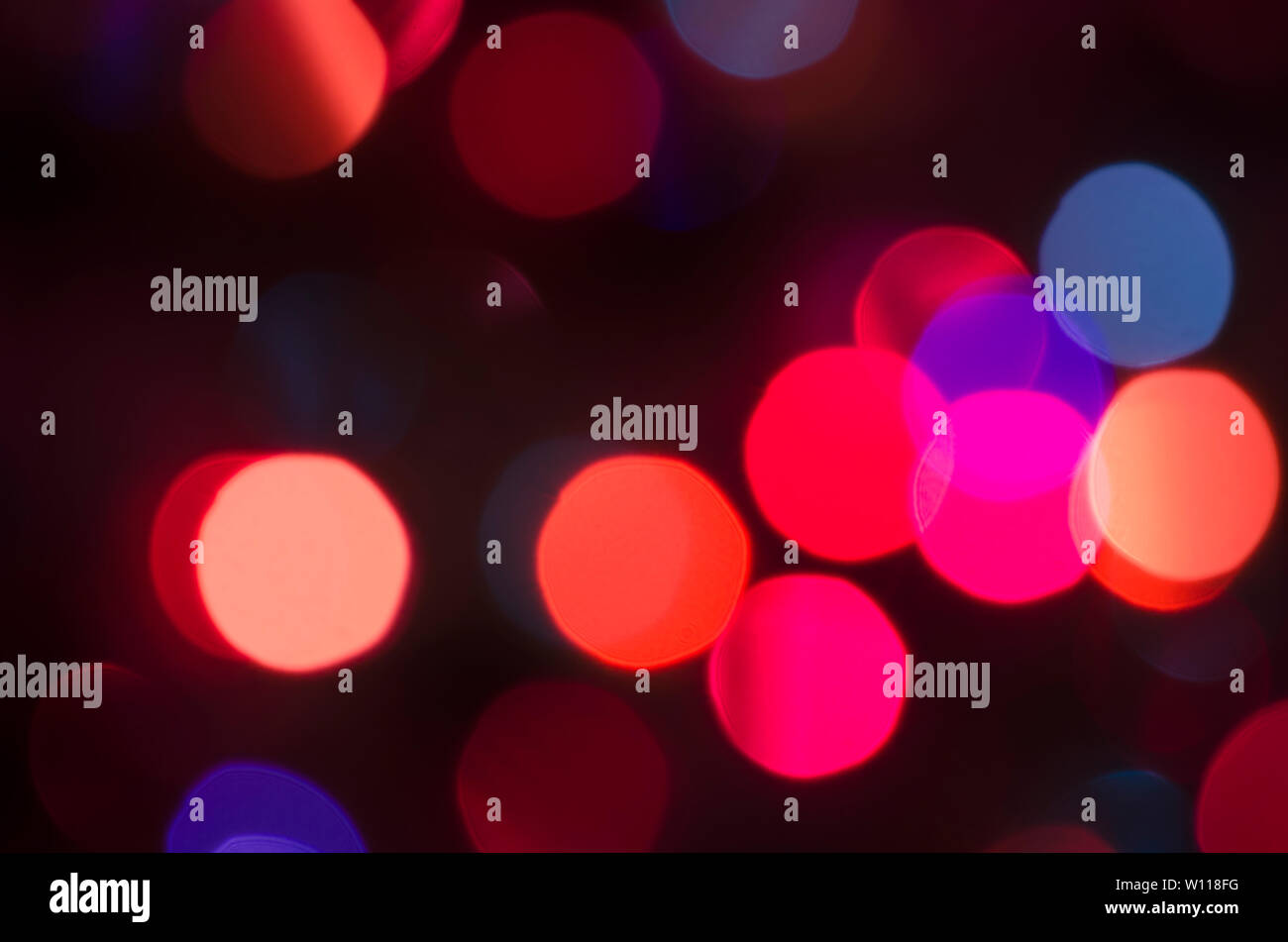 Lumière LED lumière de flou artistique sur fond noir. Banque D'Images