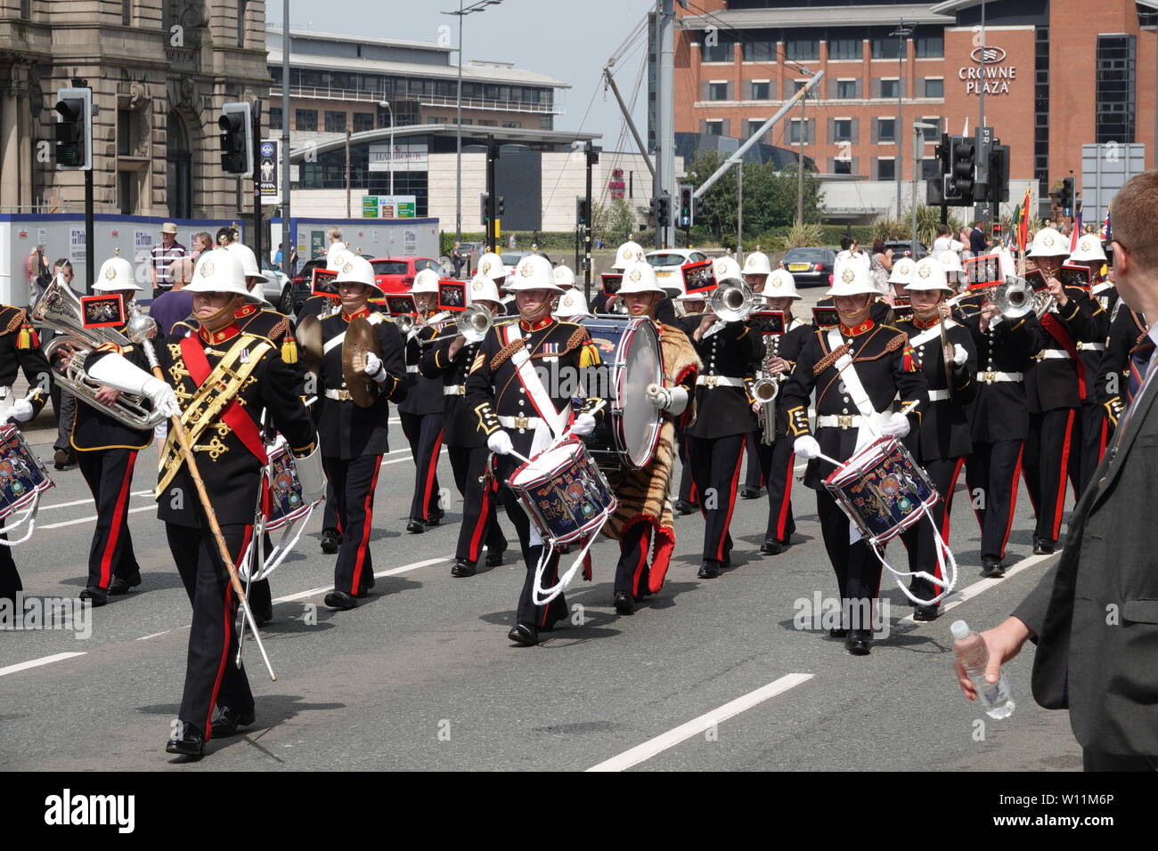 Liverpool, UK, 29 juin 2019. Les anciens combattants et les membres des Forces armées britanniques en mars à la ville de Liverpool sur les Forces armées 2019 Day Parade. Credit : Ken Biggs/Alamy Live News. Banque D'Images