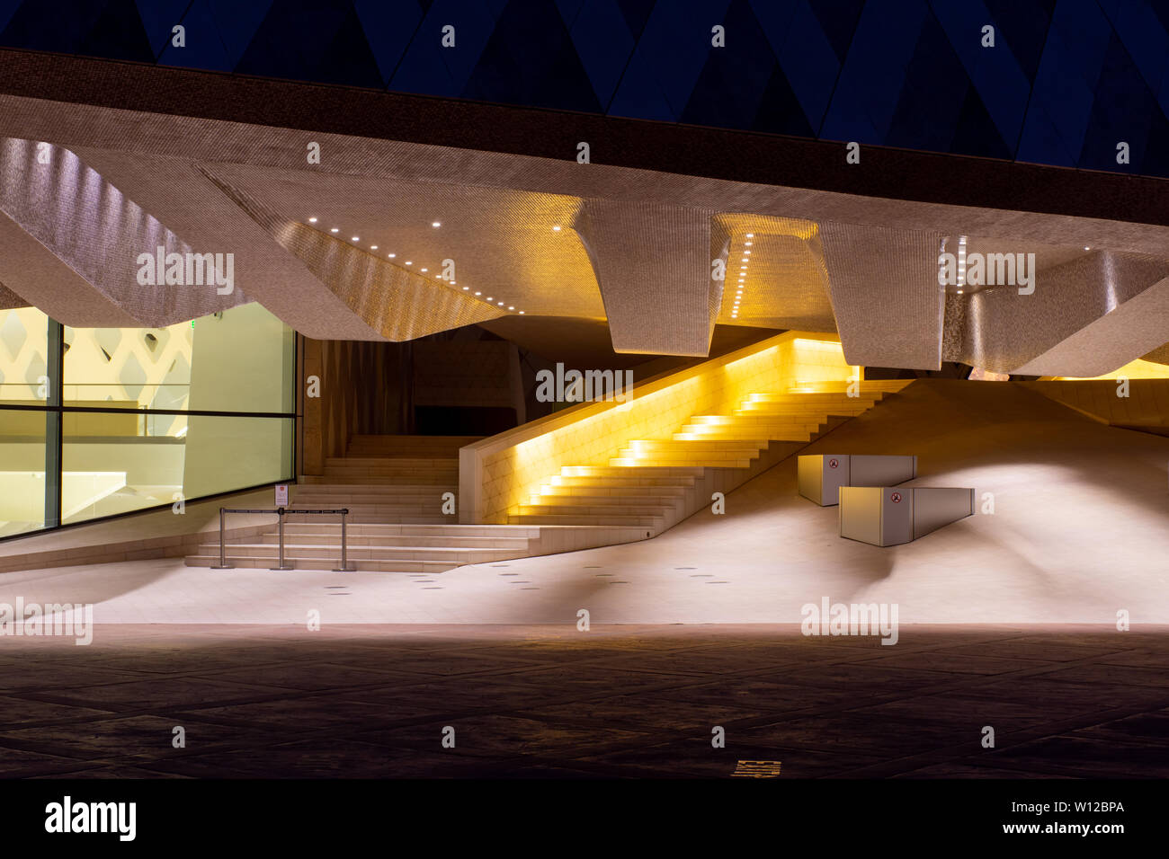 'Al Ain, Abou Dhabi/Emirats Arabes Unis - 6/26/2019 - Le Zoo d'Al Ain Centre Sheikh Zayed et feux daigne escalier. Un lieu pour l'éducation et de la recherche Banque D'Images