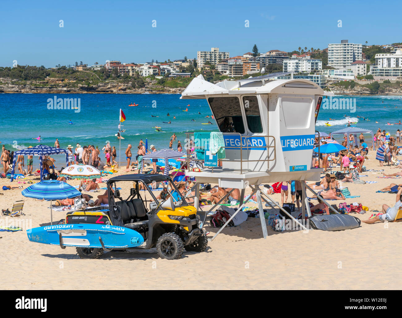 Lifeguard hut sur Bondi Beach, Sydney, New South Wales, Australia Banque D'Images