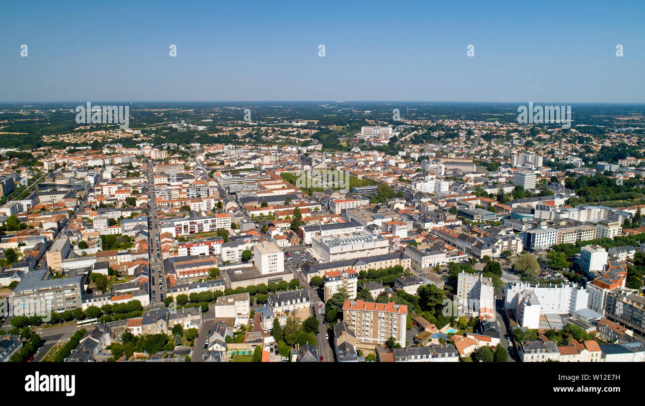 Vue aérienne de La Roche sur Yon centre-ville en Vendée Banque D'Images