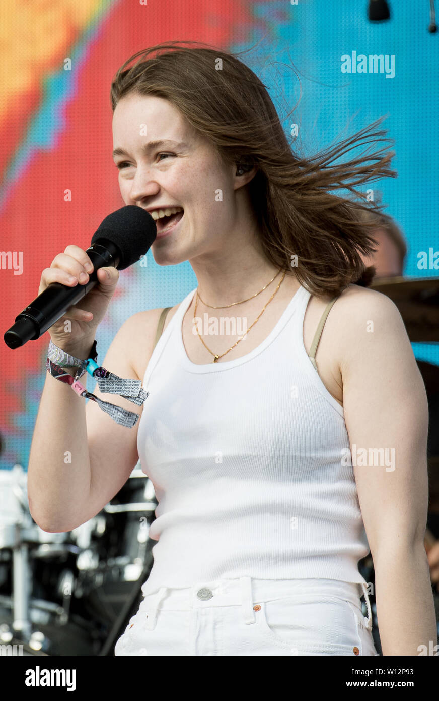 Glastonbury, Somerset, UK, Pilton. 29 juin 2019. Chanteuse norvégienne Sigrid (Sigrid Solbakk Raabe) effectue sur l'autre étape à Glastonbury Festival le samedi 29 juin 2019. Credit : perspective féminine/Alamy Live News Banque D'Images