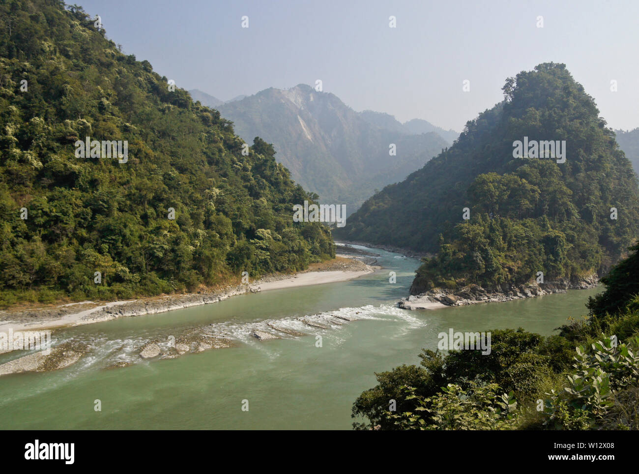 Confluent de Seti Gandaki River avec de la Trisuli (Trishuli) River, district de Chitwan, Népal Banque D'Images