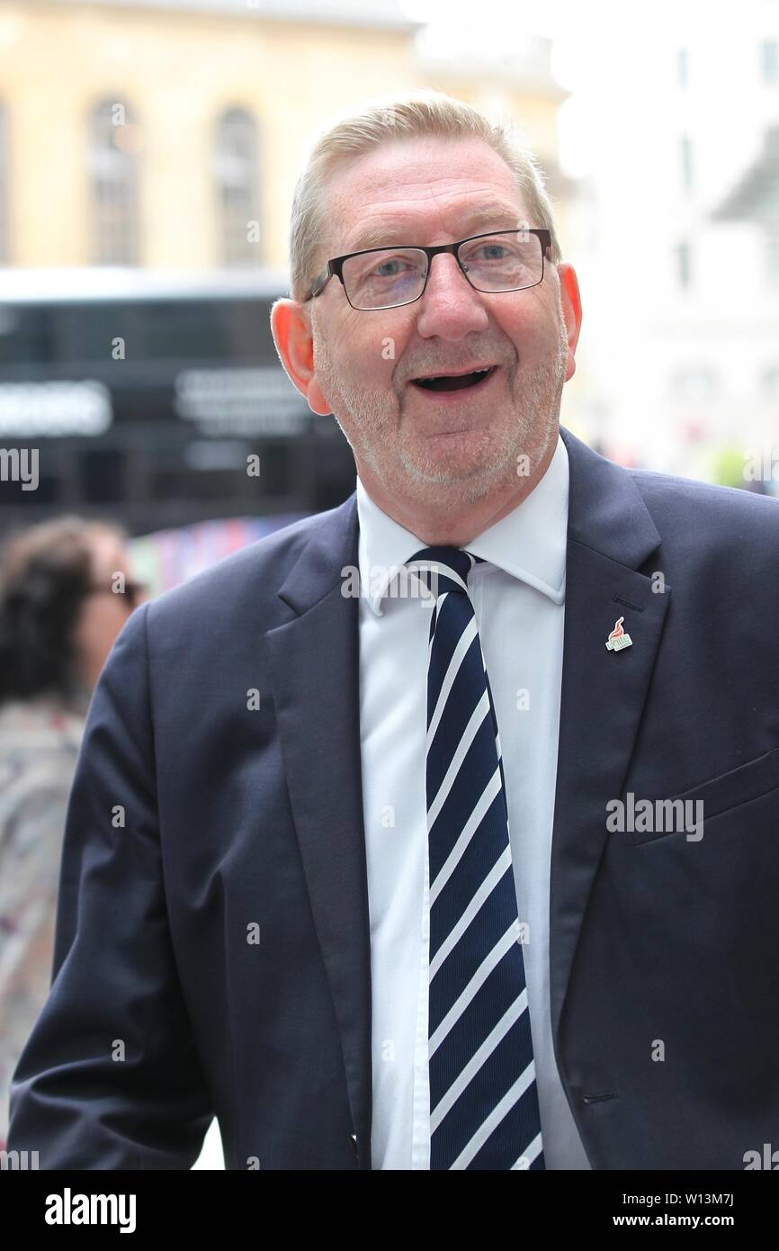 Londres, Royaume-Uni, 30 juin 2019. Len McCluskey Secrétaire général de Unite Seen arrive aux studios de la BBC à Londres crédit: Banque D'Images