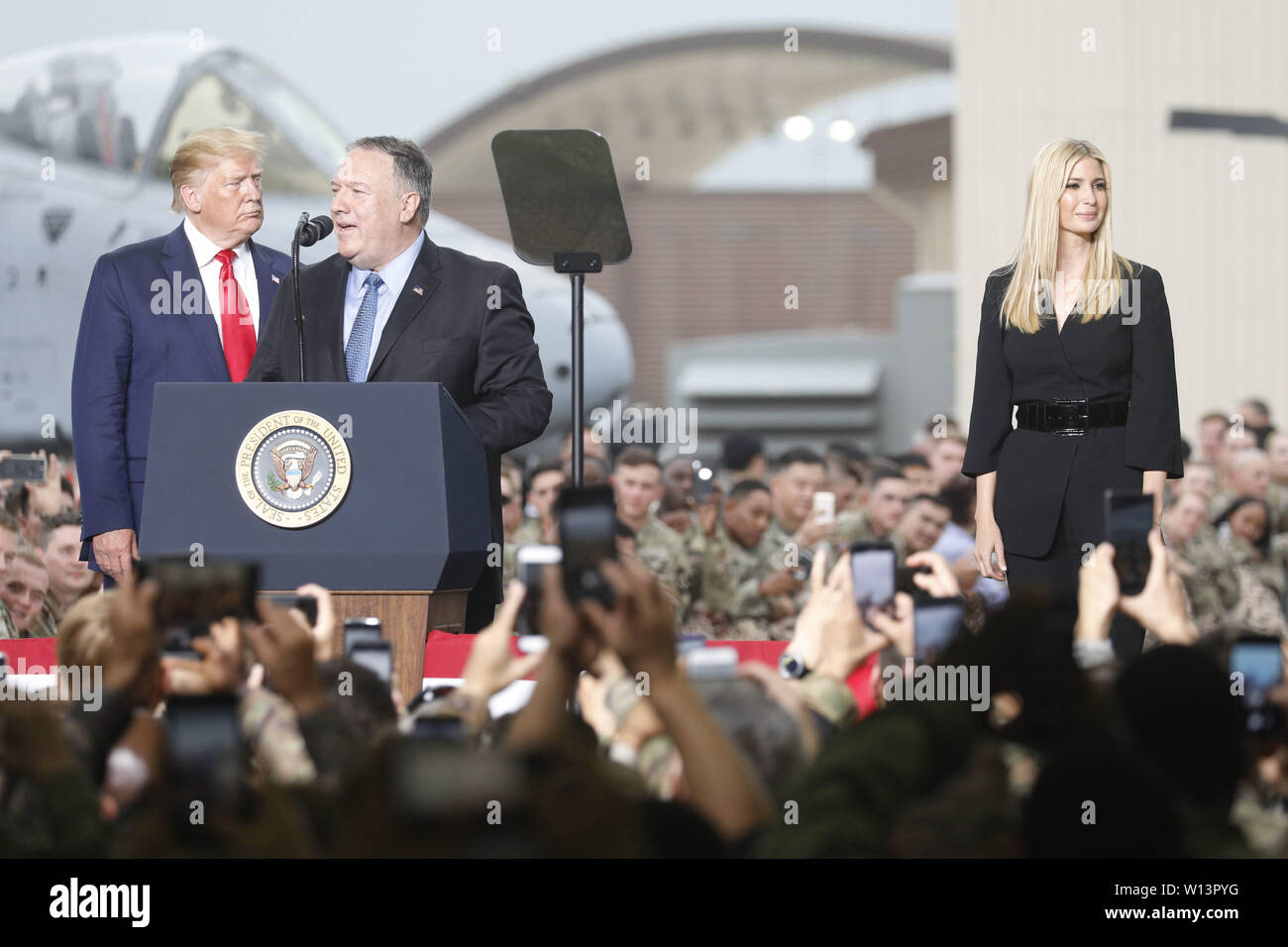 Osan, Seoul, Corée du Sud. 30 Juin, 2019. 30 juin 2019-Osan, en Corée du sud-Secrétaire Mike Pompeo discours à Osan base aérienne militaire pour leurs soldats rencontrent des cas à la base aérienne Osan Osan en Corée du Sud, le président américain Donald Trump.nord-coréen répondre Leder Kim Jong Un aujourd'hui au village de la trêve Panmunjom. Credit : Ryu Seung-Il/ZUMA/Alamy Fil Live News Banque D'Images