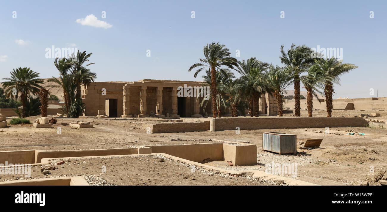 Temple funéraire de Seti I dans la ville de Louxor, Egypte Banque D'Images