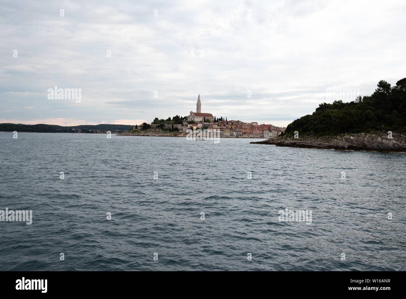 Rovinj, Croatie. vue depuis le bateau, péninsule d'Istrie, la Croatie, l'Europe. Banque D'Images