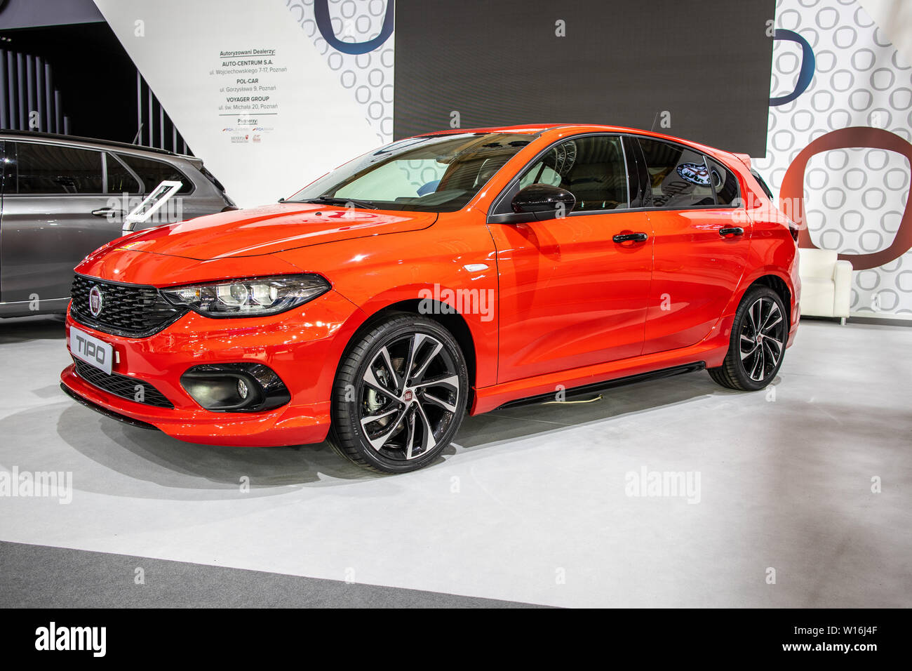 Poznan, Pologne, Mars 2019 : Fiat Tipo rouge Hatchback (5 portes) à Poznan International Motor Show, fabriqués et commercialisés par Fiat Banque D'Images