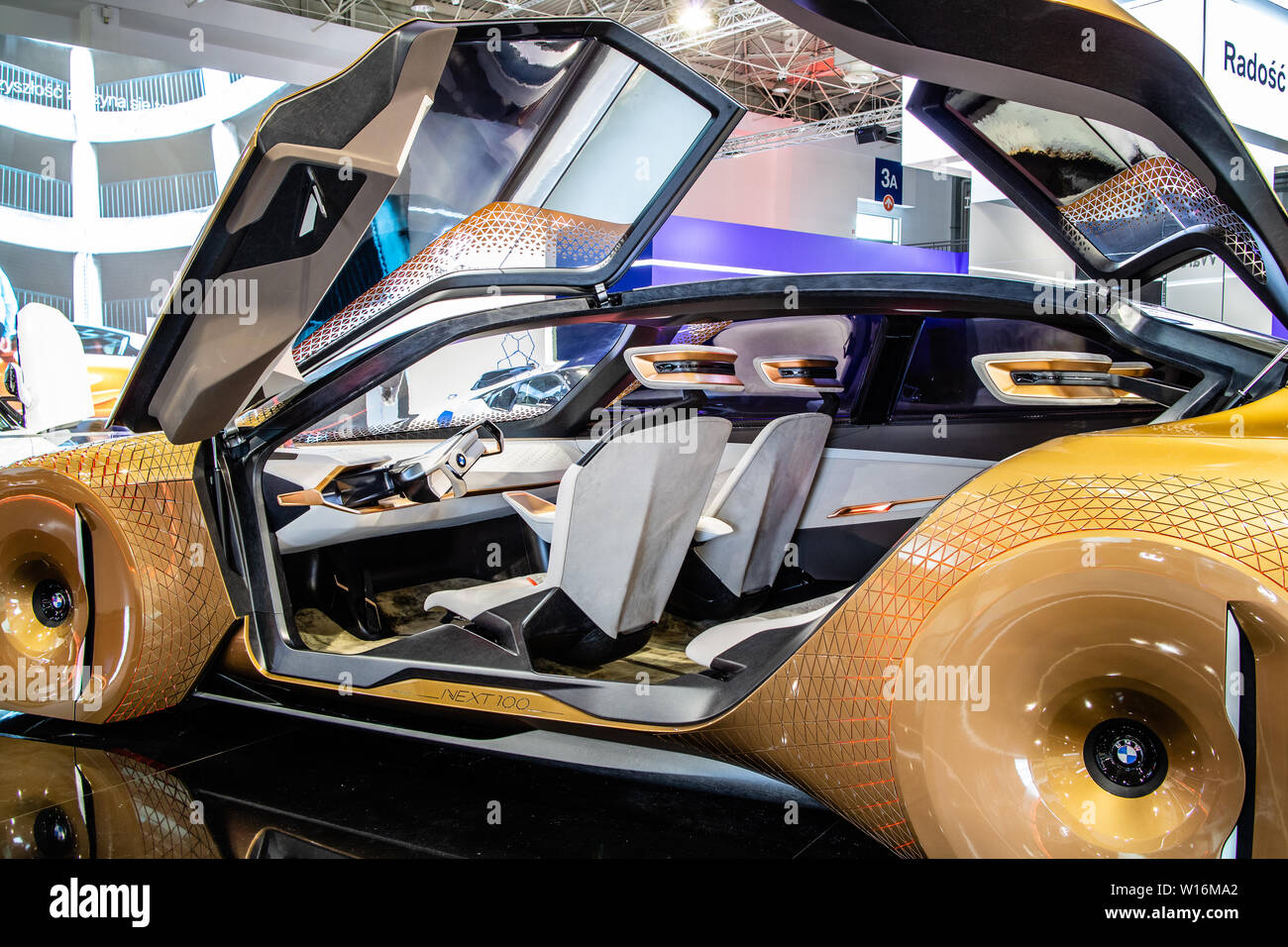 Poznan, Pologne, mars 2019 BMW Vision NEXT100 Concept Prototype, Voiture Poznan International Motor Show, les 100 prochaines années eco friendly prototype futur Banque D'Images