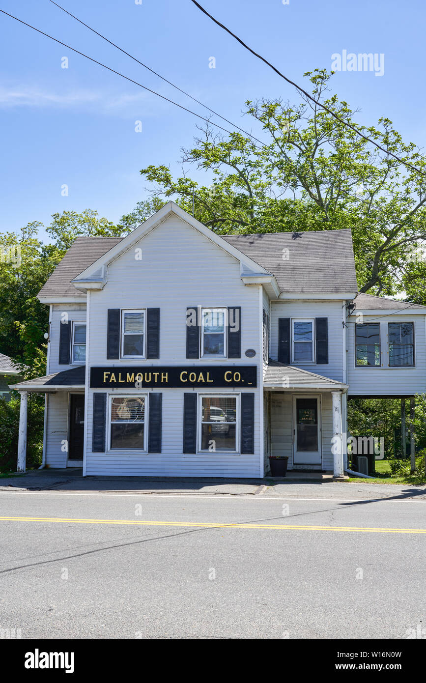 Falmouth, MA - le 15 juin 2019 : FALMOUTH Falmouth Coal Company est maintenant l'énergie et offre une gamme de services de livraison de carburant à l'HVAC et generator ser Banque D'Images