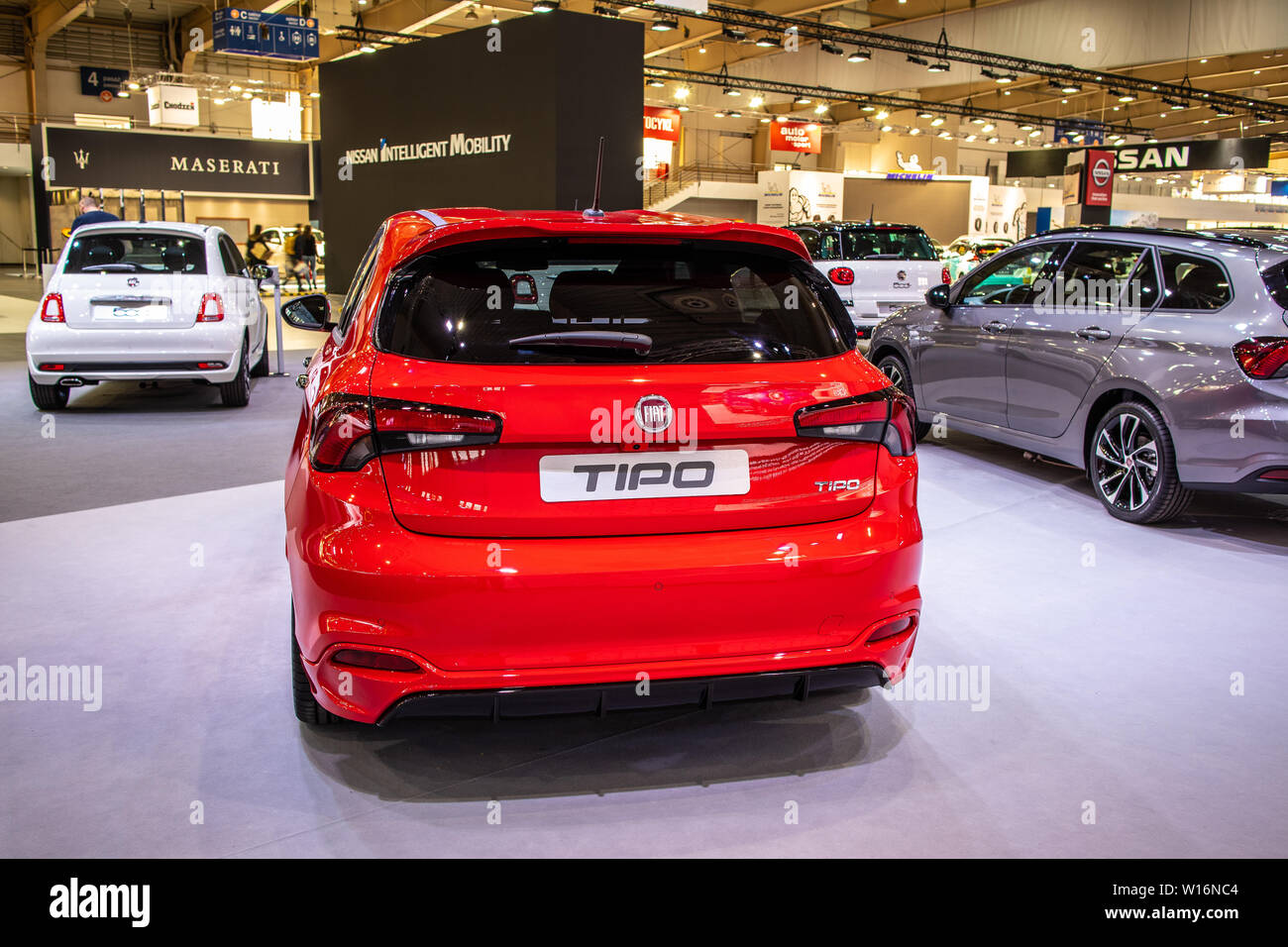 Poznan, Pologne, Mars 2019 : Fiat Tipo rouge Hatchback (5 portes) à Poznan International Motor Show, fabriqués et commercialisés par Fiat Banque D'Images