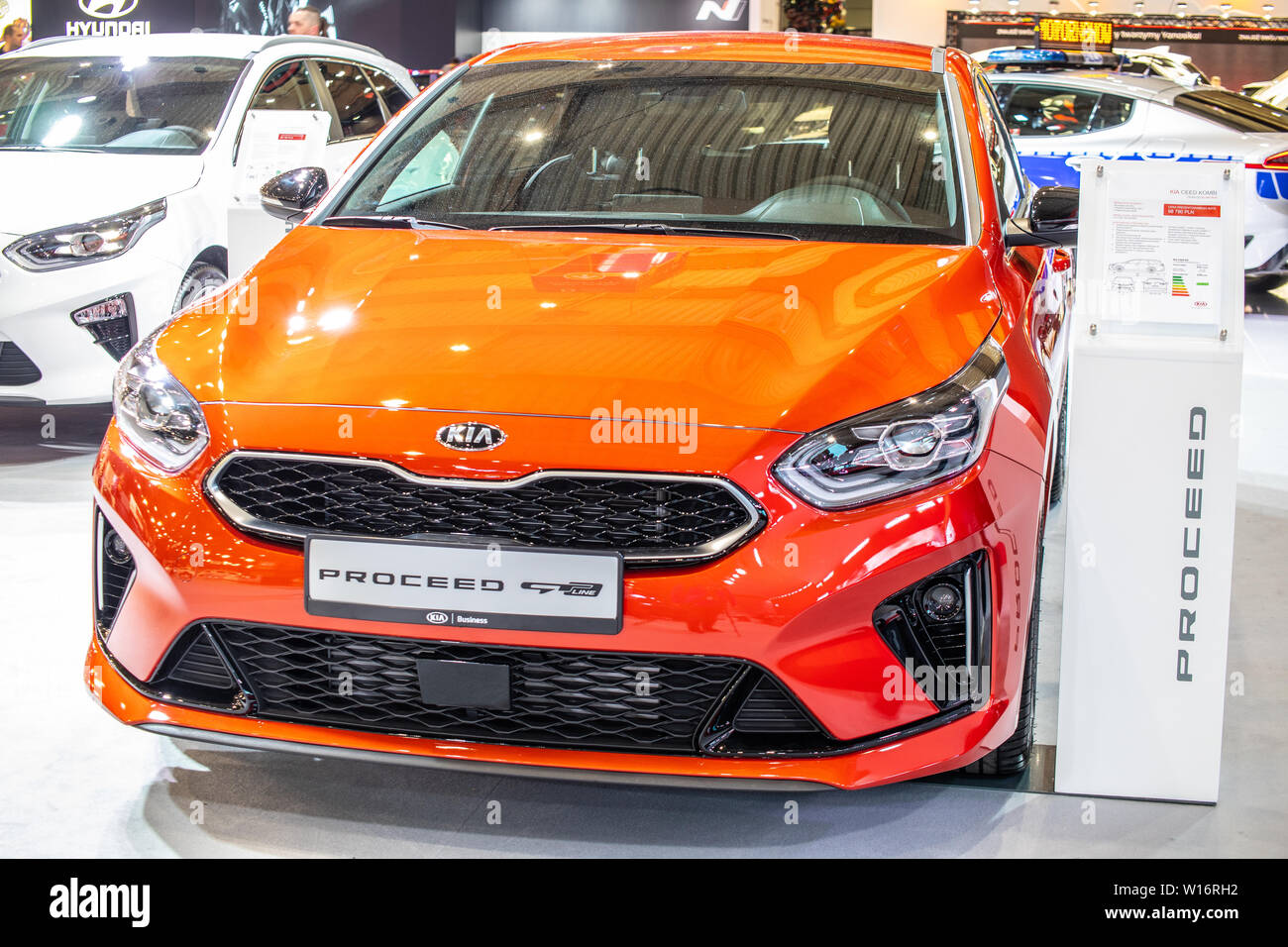 Poznan, Pologne, mars 2019 orange rouge Kia PROCEED GT-Line station wagon à Poznan International Motor Show, combi fabriqués par Kia Motors Banque D'Images