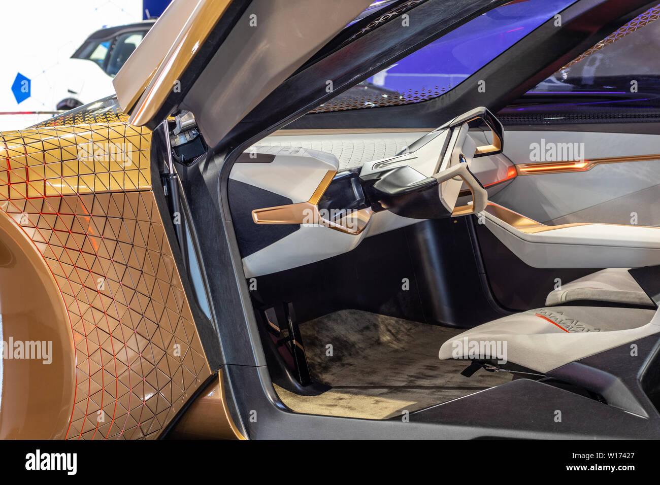 Poznan, Pologne, mars 2019 BMW Vision NEXT100 Concept Prototype, Voiture Poznan International Motor Show, les 100 prochaines années eco friendly prototype futur Banque D'Images