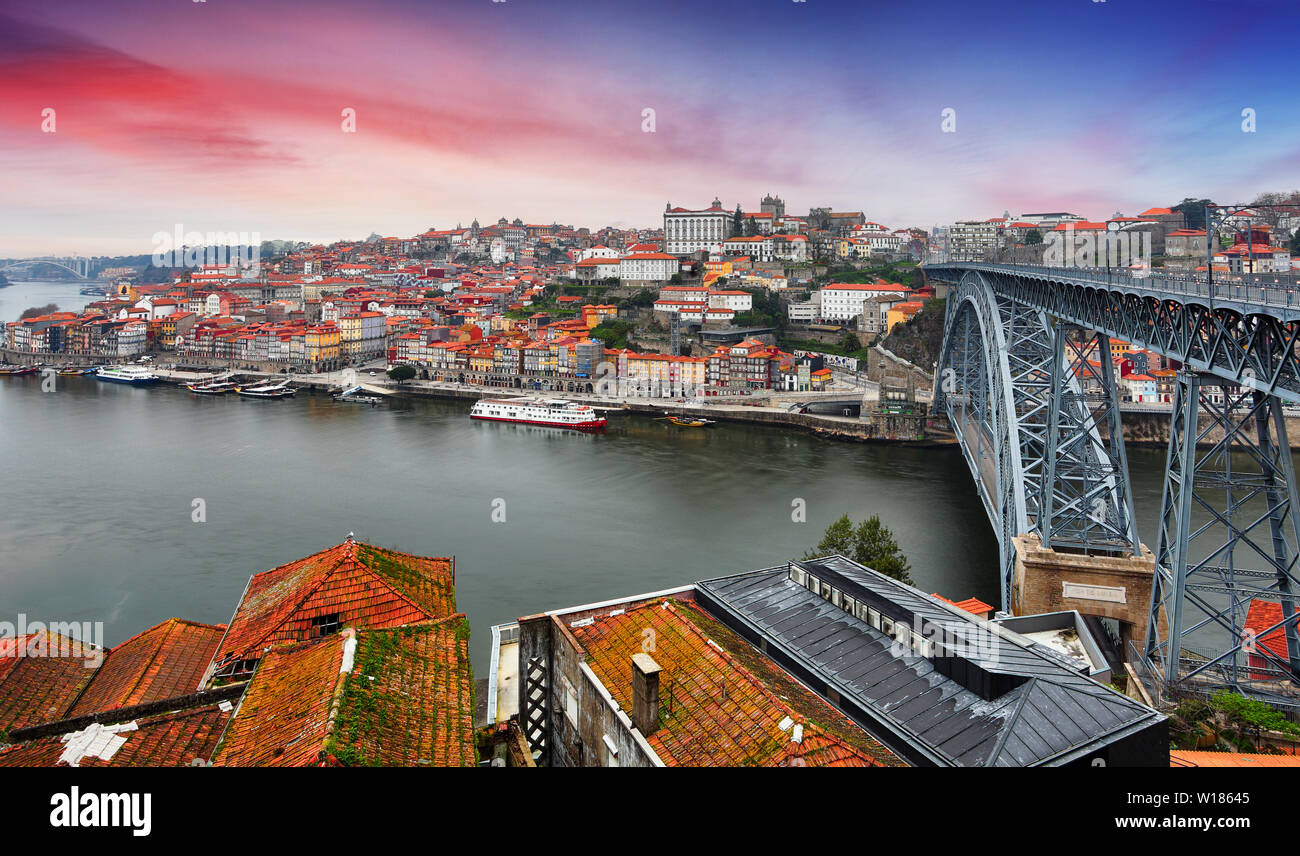 Portugal - Porto au coucher du soleil Banque D'Images