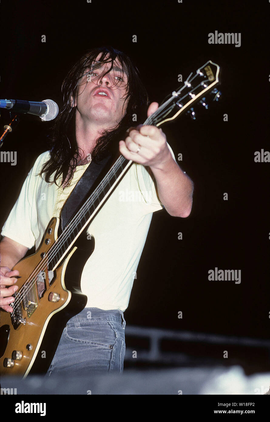 Malcolm young ac dc Banque de photographies et d’images à haute ...