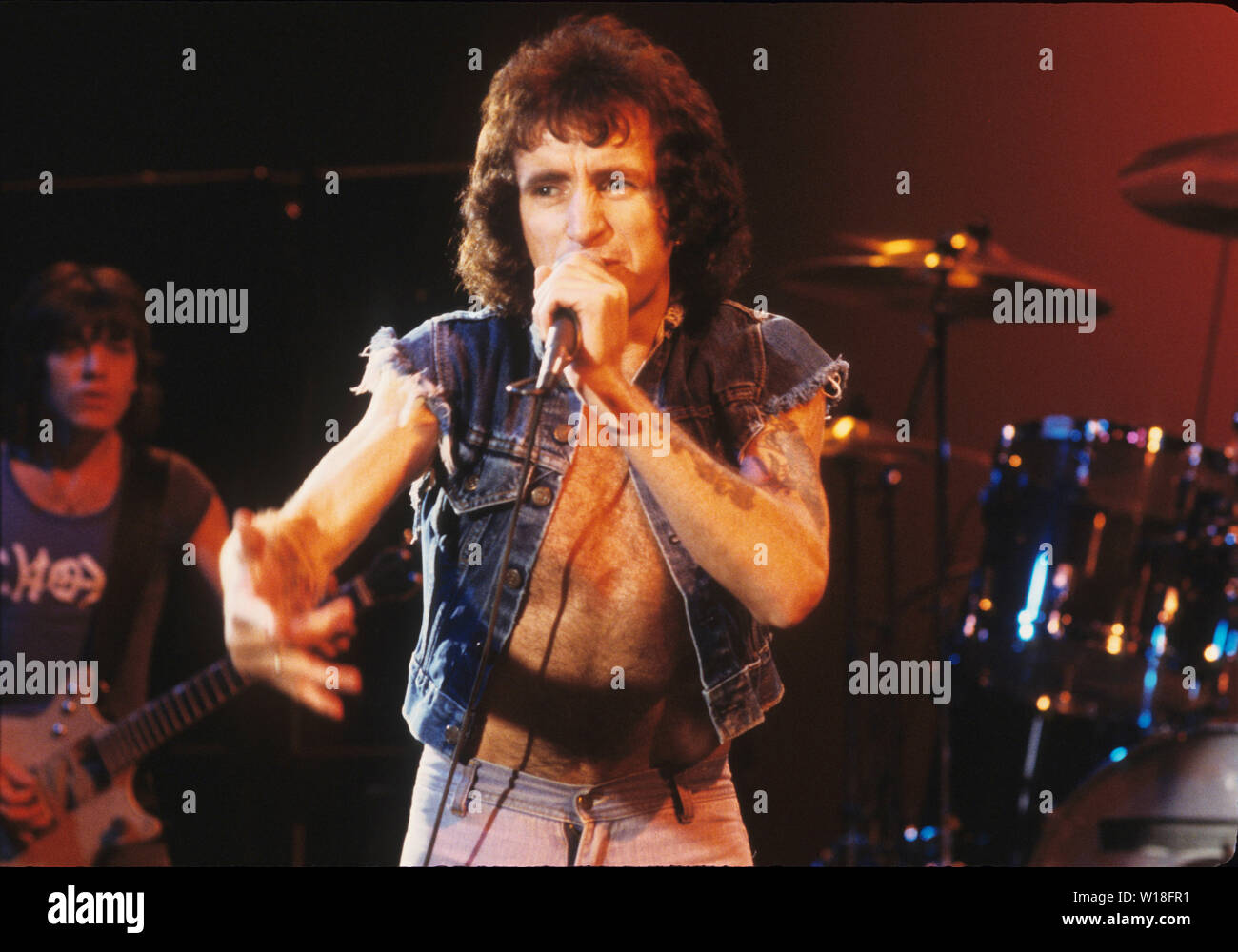 Ac dc rock group bon scott Banque de photographies et d’images à haute ...