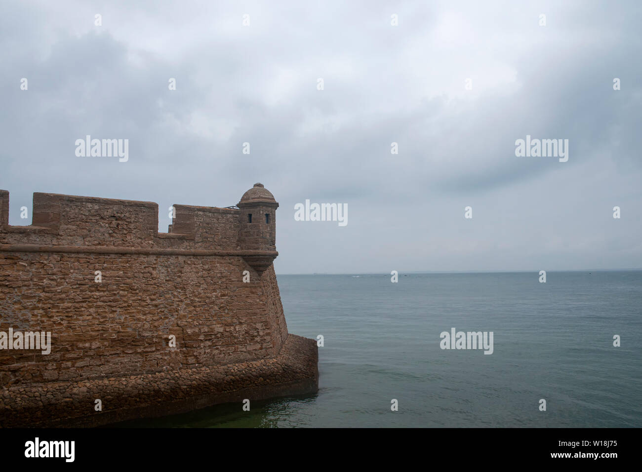 Mur du château de San Sebastian dans la province de Cadix, Espagne Banque D'Images