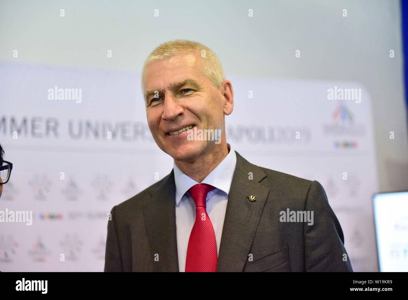 Napoli, Italie. 1er juillet 2019. Le Président de la FISU Oleg Matytsin durant la conférence de presse d'ouverture de la 30e Universiade d'été 2019 à Naples au Media Centre de presse de la Mostra d'Oltremare de Napoli Crédit : Paola Visone/Pacific Press/Alamy Live News Banque D'Images