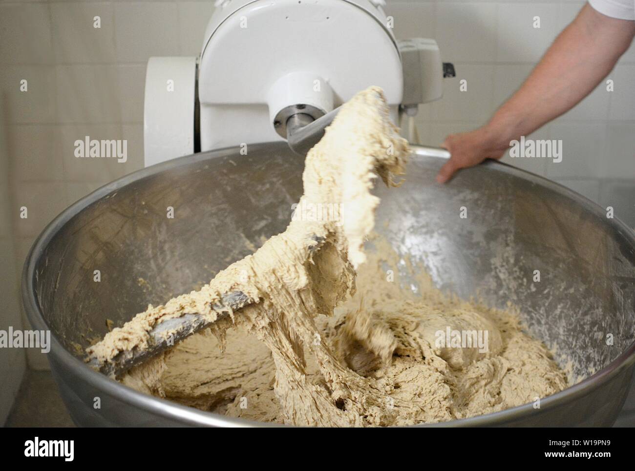 Machine pour pétrir la pâte Photo Stock - Alamy