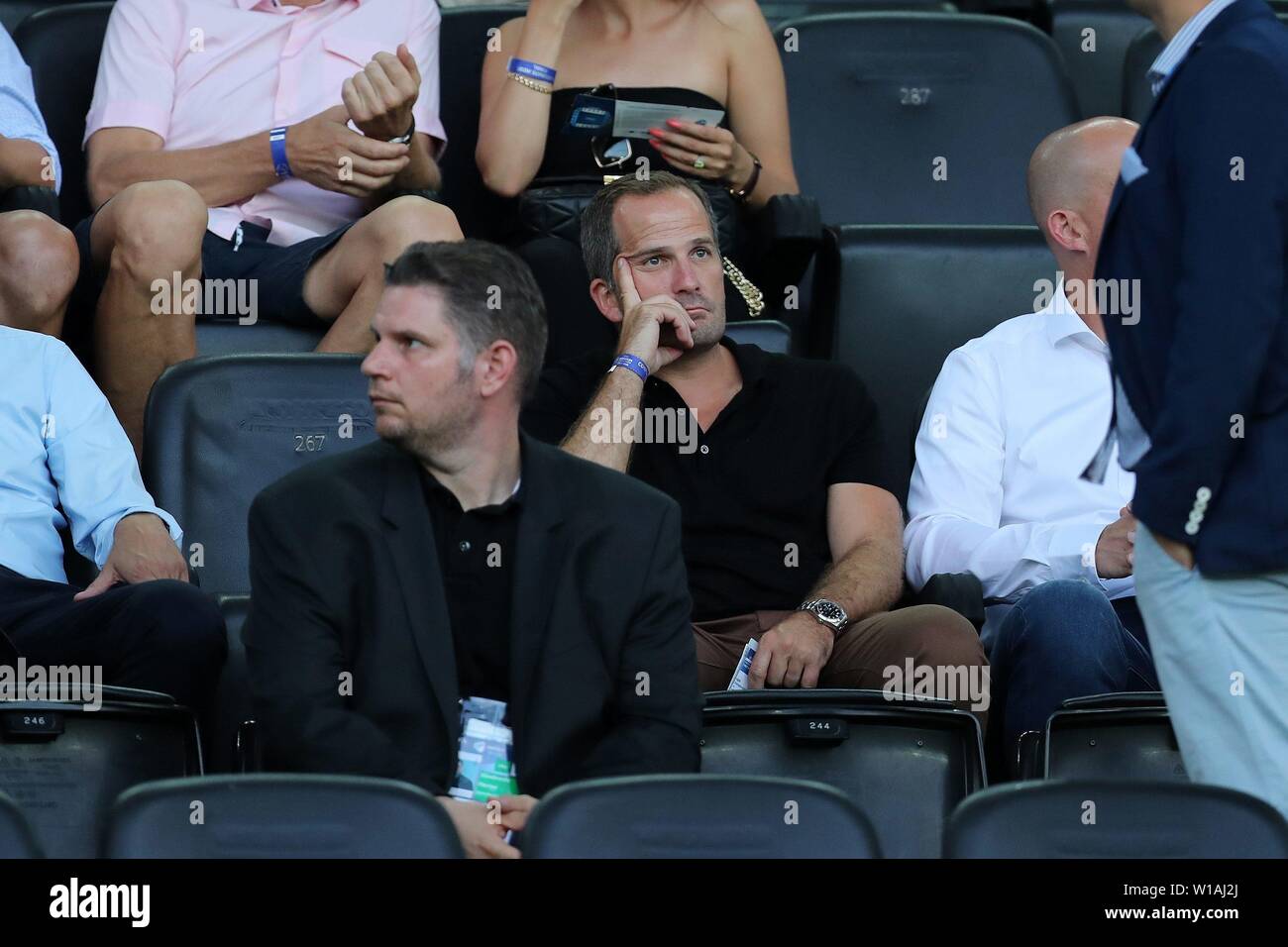 Udine, Italie. 30 Juin, 2019. firo : 30.06.2019, Football, International, l'UEFA U21 Championnat d'Europe 2019, Final, Allemagne - Espagne, U20 Bundescoach Manuel Baum Allemagne, Allemagne, DFB, GER, sur la tribune, sur la tribune, le geste, l'utilisation de crédit dans le monde entier | : dpa/Alamy Live News Banque D'Images