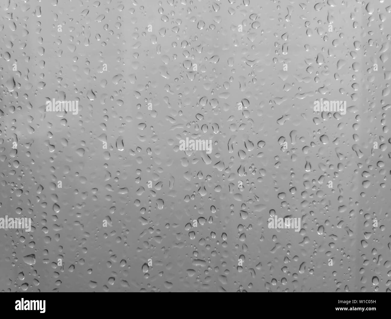 Gouttes d'eau sur la vitre Banque D'Images