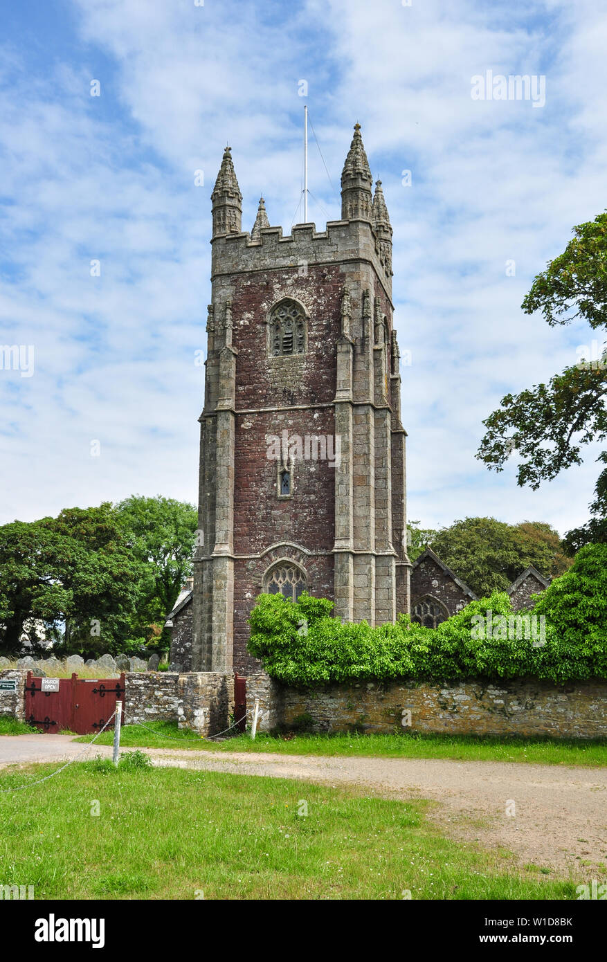 L'église paroissiale de St Mary et St Julien, bouilloire, Rame, Cornwall, England, UK Banque D'Images