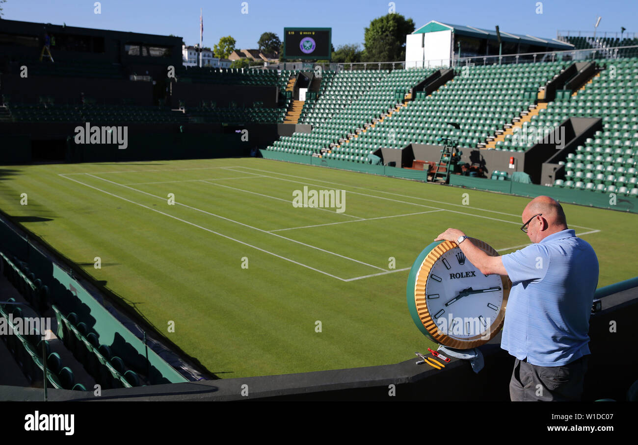 Wimbledon, Londres, Royaume-Uni. 2 juillet 2019. L'entretien de l'horloge Rolex Court 2, le tournoi de Wimbledon 2019, 2019 Allstar Crédit : photo library/Alamy Live News Banque D'Images