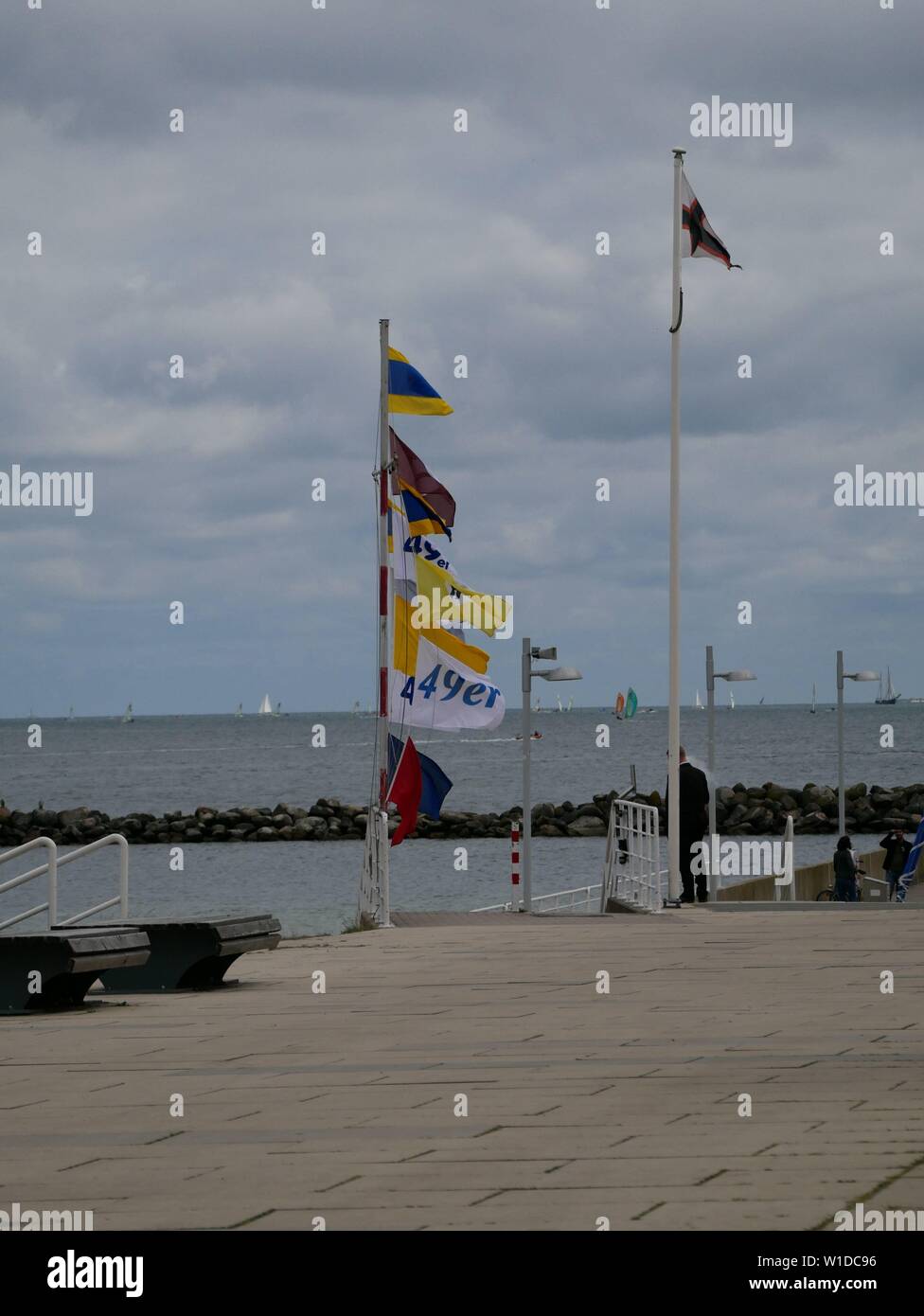 Les drapeaux sur la Semaine de Kiel Banque D'Images