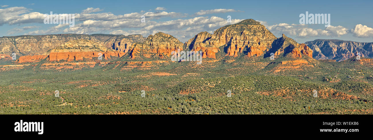 Panorama de Sedona vue du sommet du Doe Mountain, Arizona, États-Unis d'Amérique, Amérique du Nord Banque D'Images