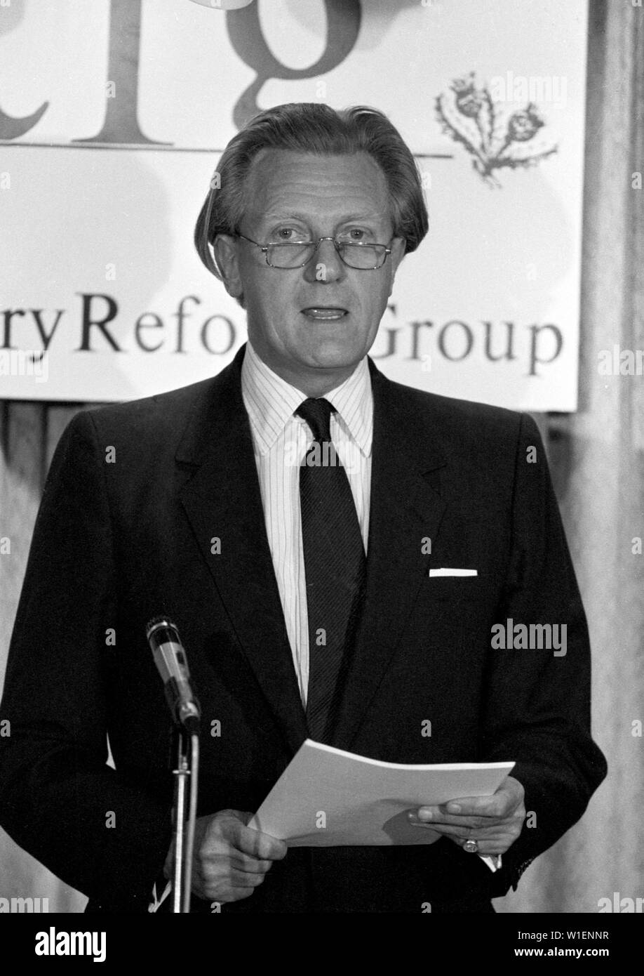 L'ancien secrétaire de la Défense, Michael Heseltine fringe traite d'une réunion du Groupe de réforme des Conservateurs à Perth pendant la conférence du parti conservateur écossais. Banque D'Images