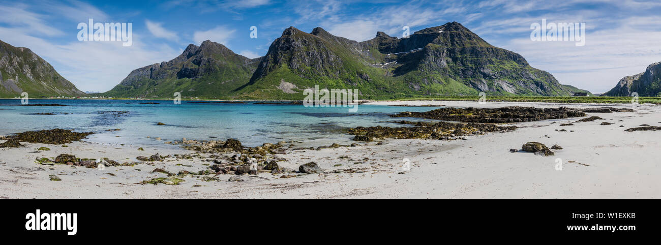 Flakstad beach, Ramberg, îles Lofoten, Norvège Banque D'Images