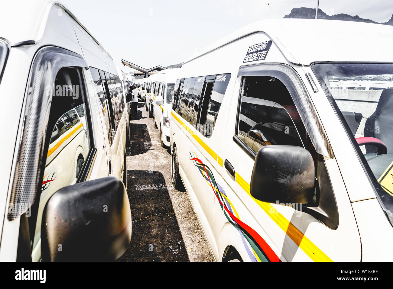 La flotte de taxis à une borne de taxi à Cape Town, Afrique du Sud Banque D'Images