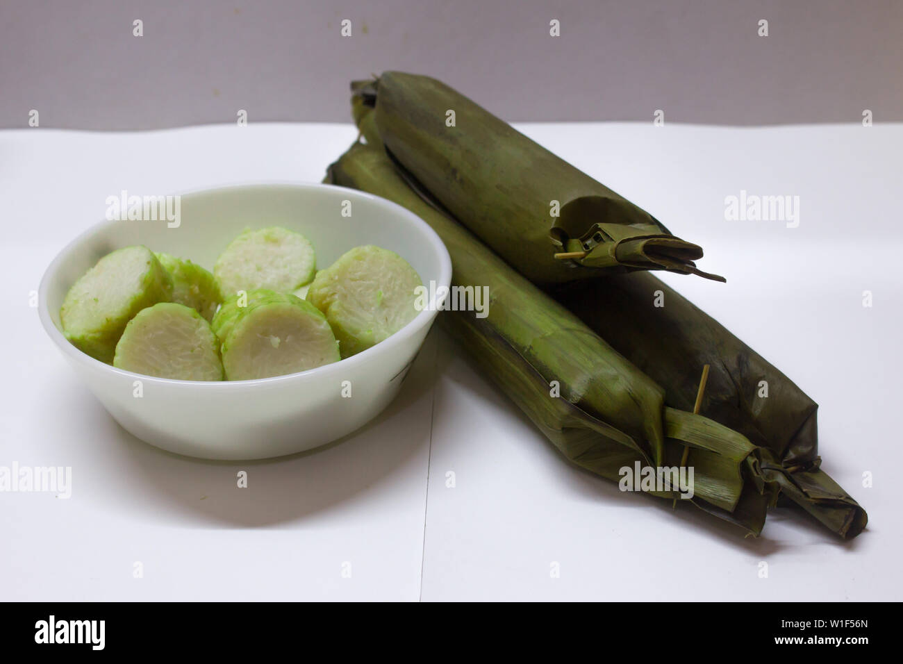 Peu de morceau de gâteau de riz ou communément appelé par Lontong Banque D'Images