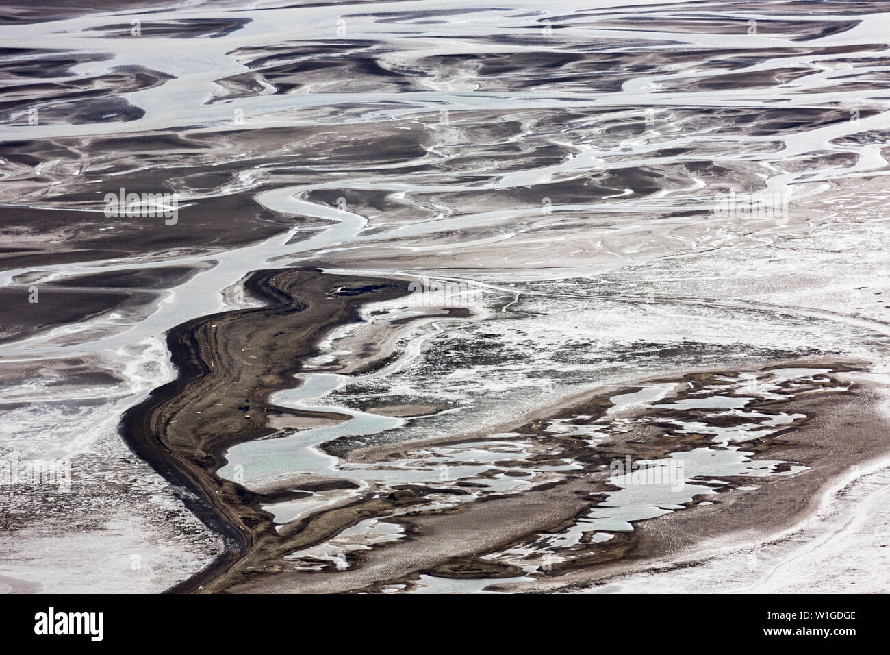 Vue de dessus d'une rivière, Svalbard, Norvège arctique Banque D'Images