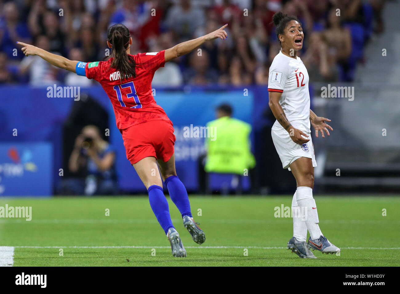 Lyon, France. 07 juillet, 2019. Alex Morgan des États-Unis au cours de match contre l'Angleterre jeu valable pour les demi-finales de la Coupe du Monde de football dans le Stade de Lyon en France le Mardi, 02. (PHOTO : VANESSA CARVALHO/BRÉSIL PHOTO PRESSE) Credit : Brésil Photo Presse/Alamy Live News Banque D'Images