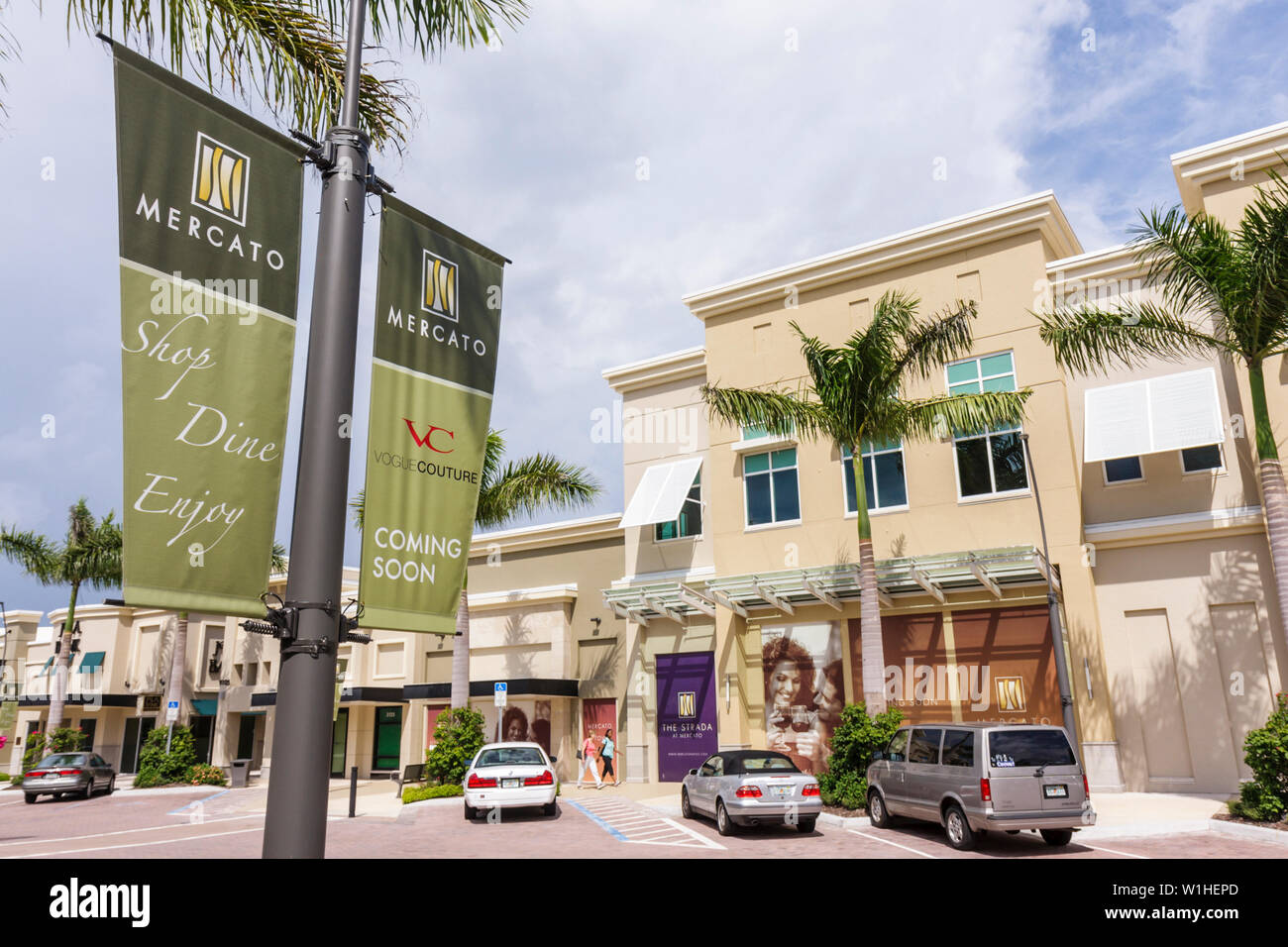 Naples Floride,Mercato,développement d'utilisation mixte,shopping shopper shoppers magasins marché marchés achats vente, magasin de détail magasins busine Banque D'Images